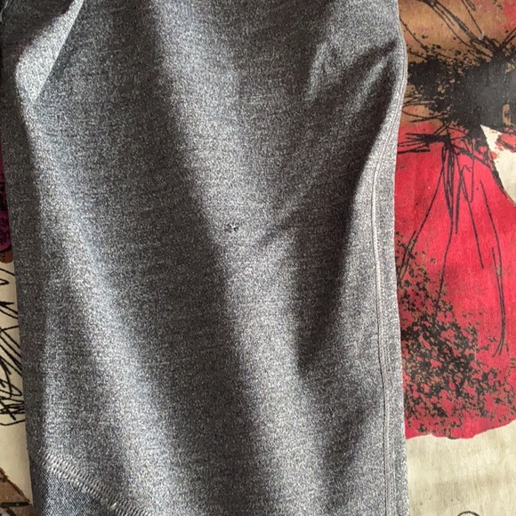 Lululemon Hit it 21’ Crop - Picture 12 of 12